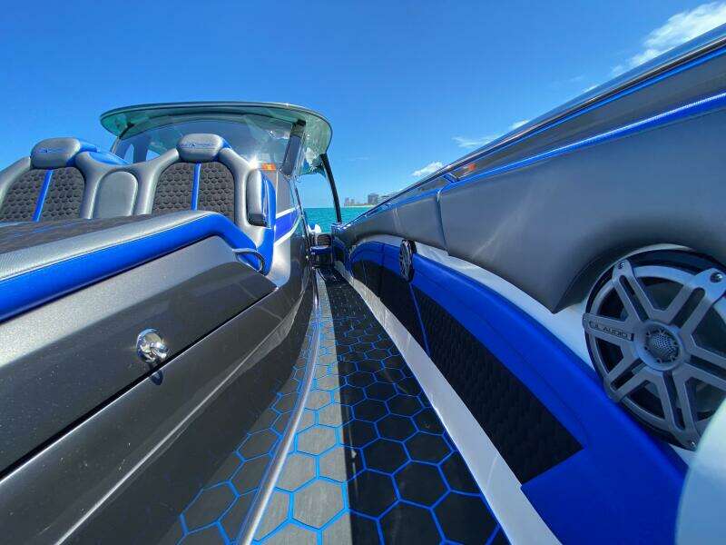 TOBITO I 42ft MTI Yacht For Sale