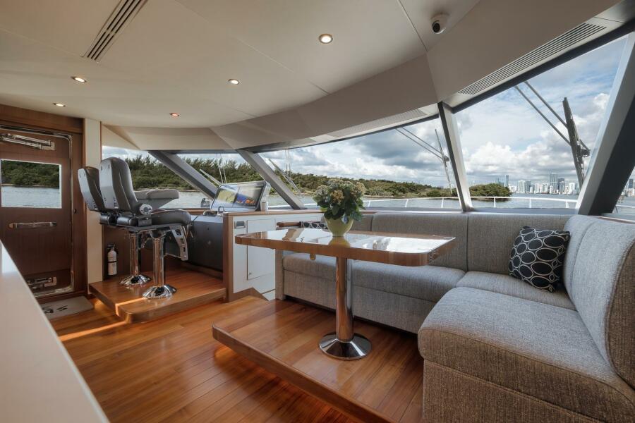 85' 2017 Ocean Alexander 85