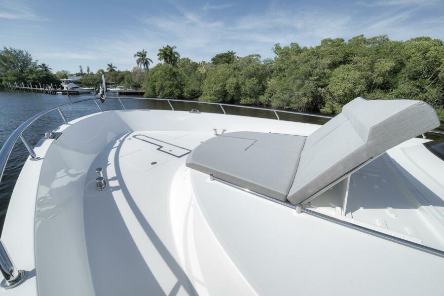 85' 2017 Ocean Alexander 85