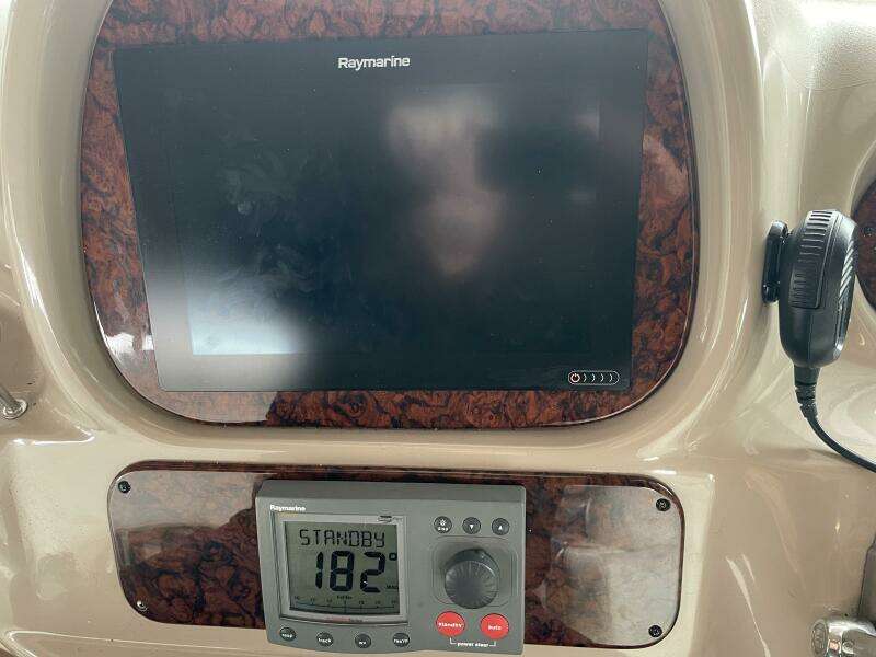 38ft Sea Ray Yacht For Sale