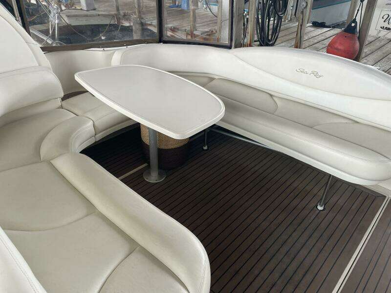 38ft Sea Ray Yacht For Sale