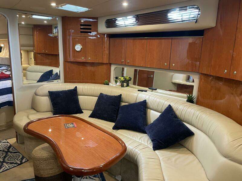 38ft Sea Ray Yacht For Sale
