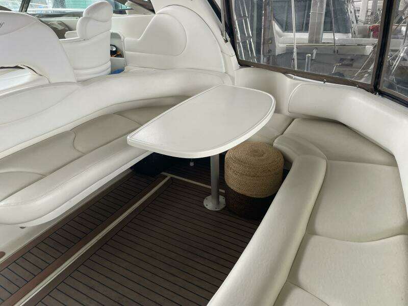 38ft Sea Ray Yacht For Sale