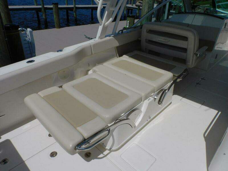 32ft Boston Whaler Yacht For Sale