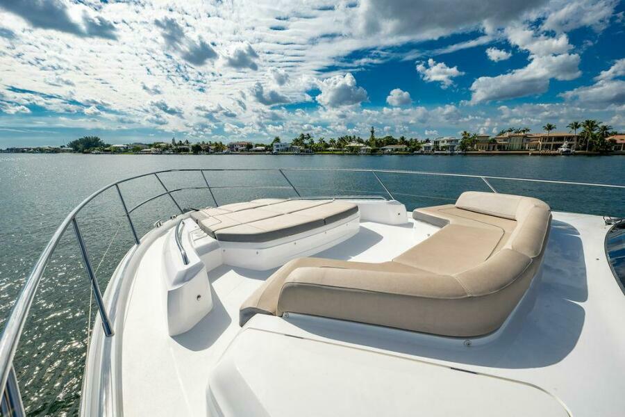 65' 2016 Princess S65