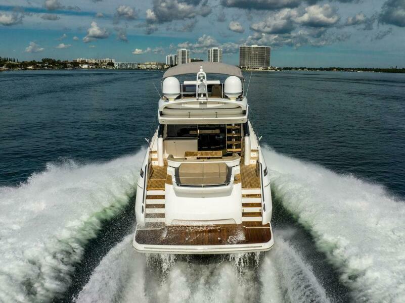 65' 2016 Princess S65