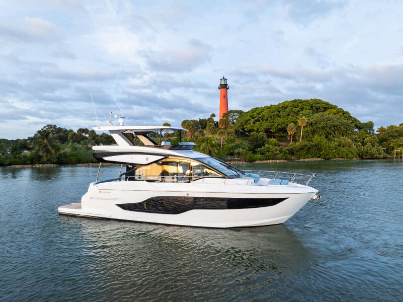 50ft Cruisers Yachts Yacht For Sale