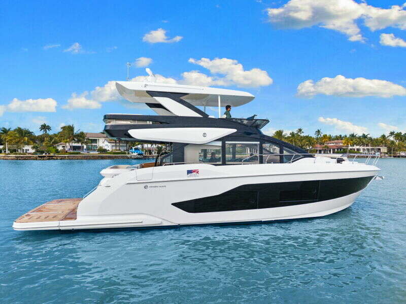 57ft Cruisers Yachts Yacht For Sale