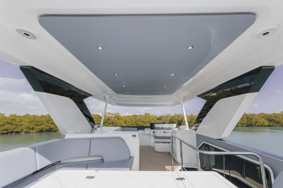 57ft Cruisers Yachts Yacht For Sale