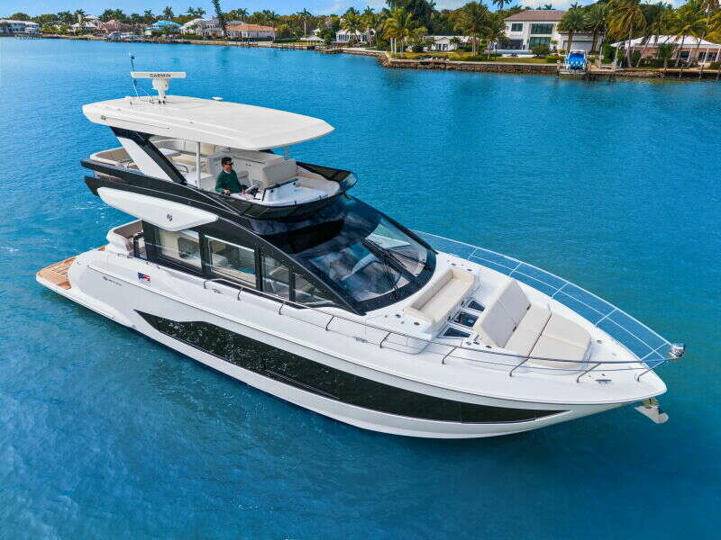 57ft Cruisers Yachts Yacht For Sale