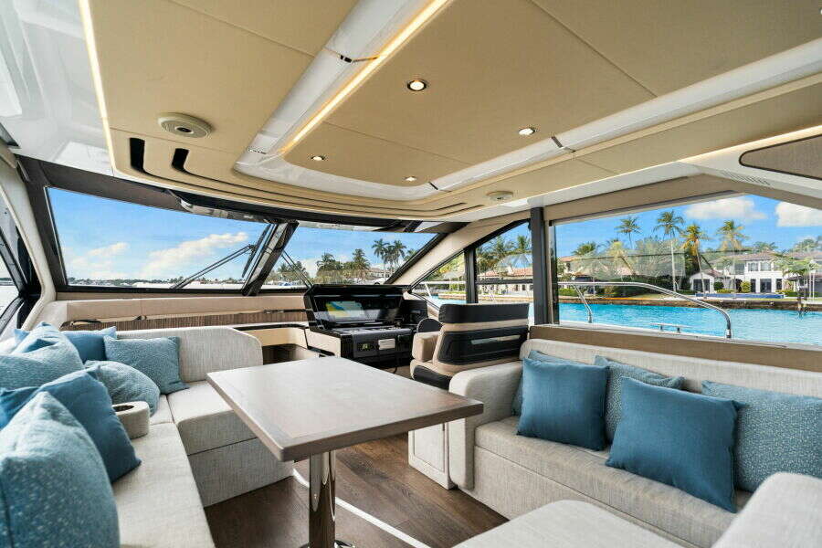 57ft Cruisers Yachts Yacht For Sale