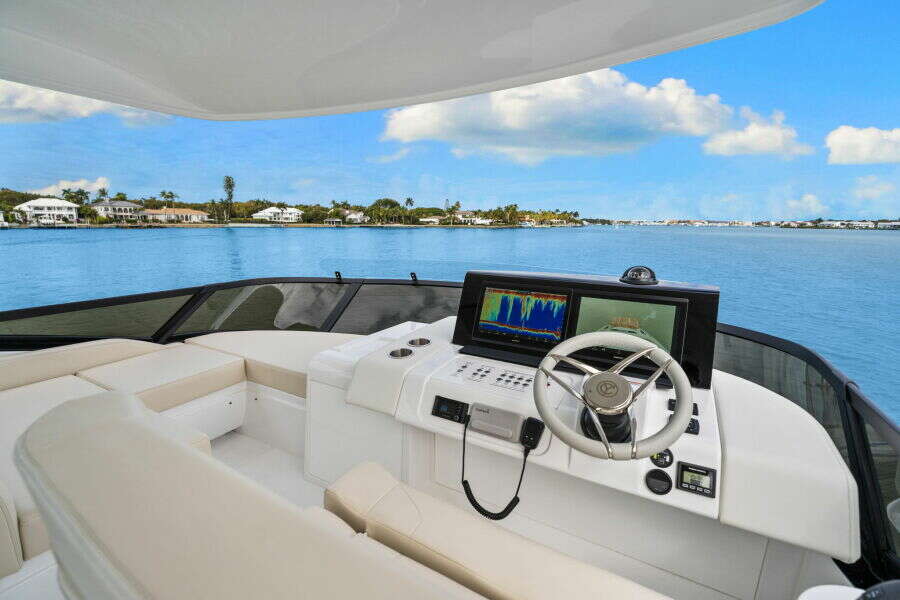 57ft Cruisers Yachts Yacht For Sale