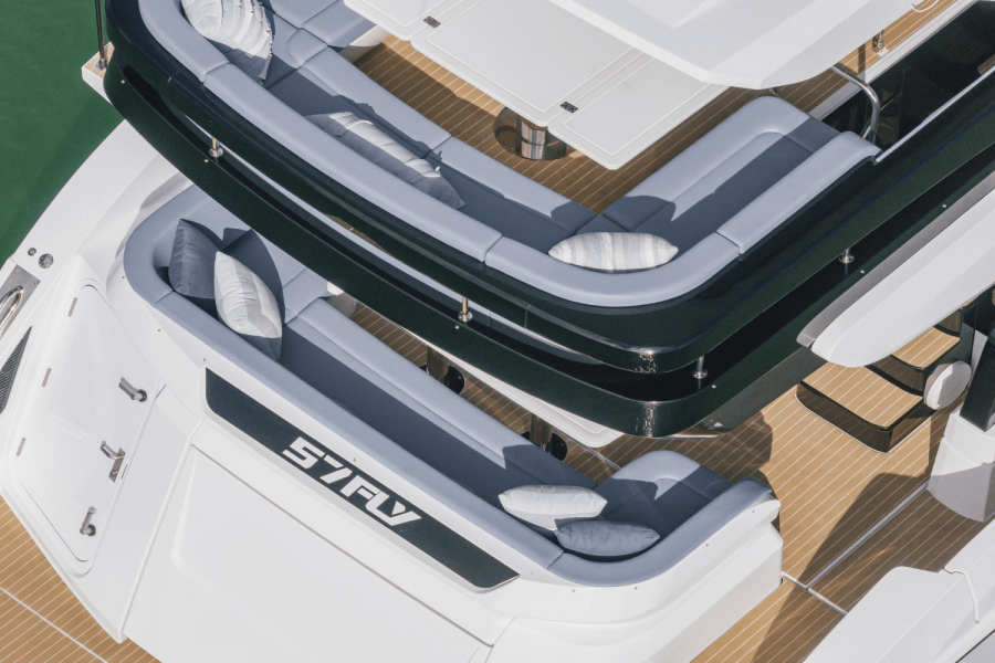 57ft Cruisers Yachts Yacht For Sale