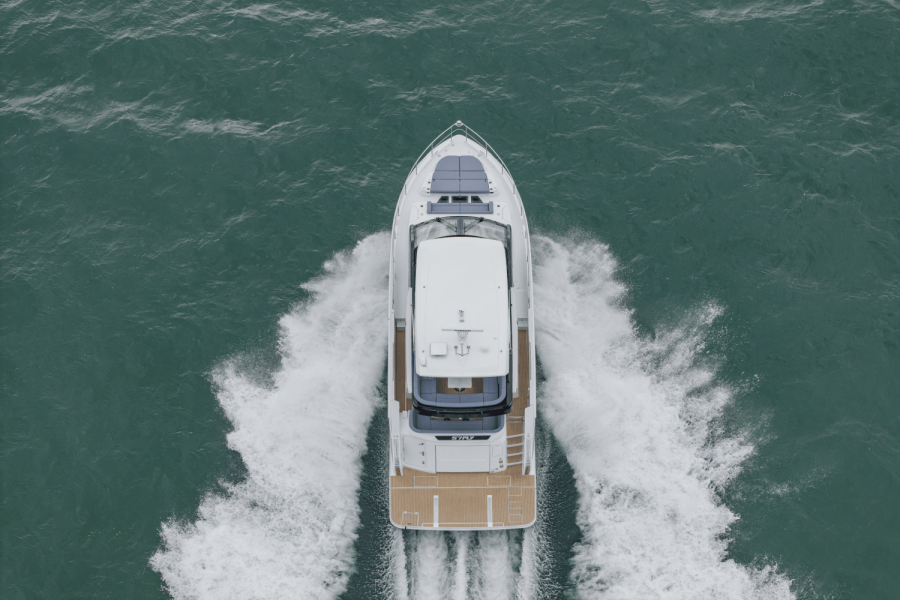 57ft Cruisers Yachts Yacht For Sale