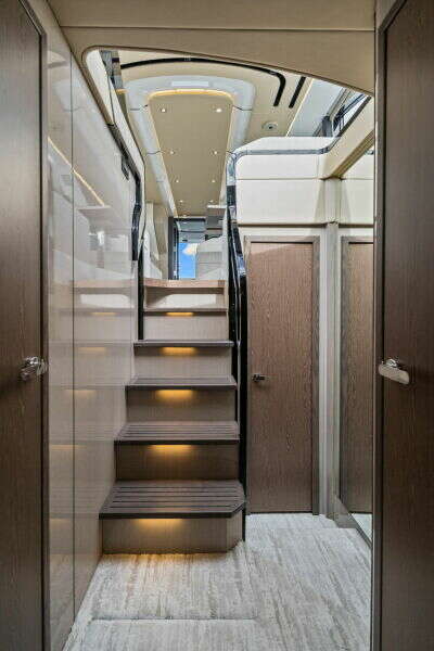 57ft Cruisers Yachts Yacht For Sale