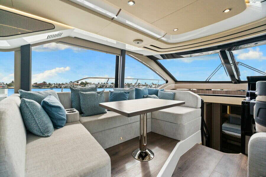 57ft Cruisers Yachts Yacht For Sale