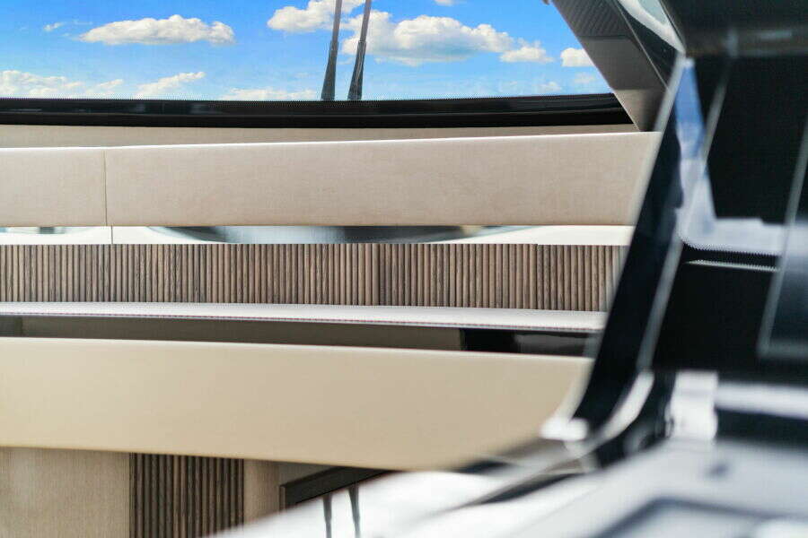 57ft Cruisers Yachts Yacht For Sale