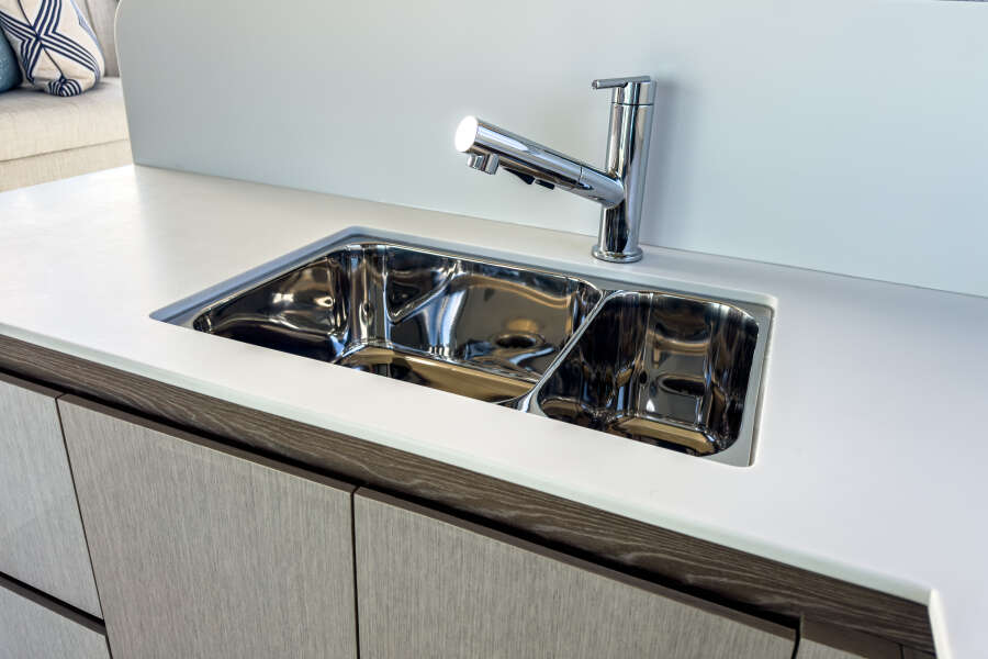 50ft Cruisers Yachts Yacht For Sale