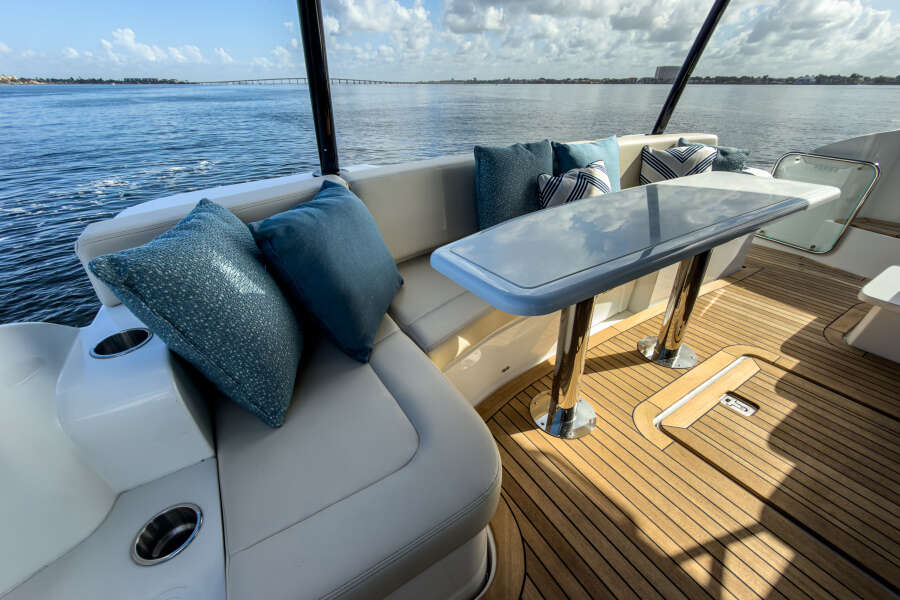 50ft Cruisers Yachts Yacht For Sale