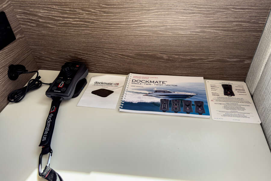 50ft Cruisers Yachts Yacht For Sale