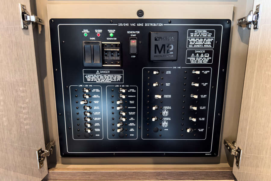 50ft Cruisers Yachts Yacht For Sale