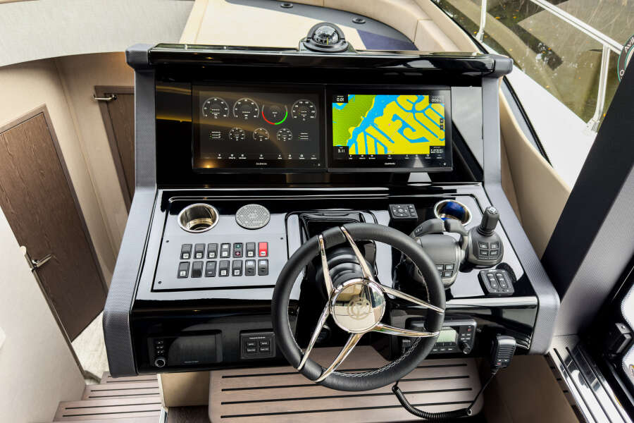 50ft Cruisers Yachts Yacht For Sale