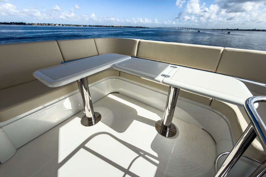 50ft Cruisers Yachts Yacht For Sale