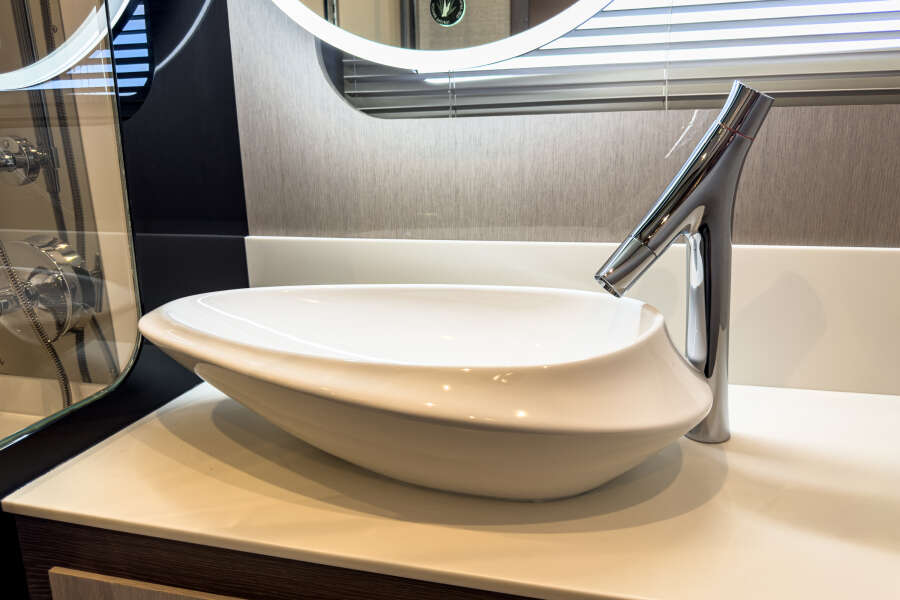 50ft Cruisers Yachts Yacht For Sale