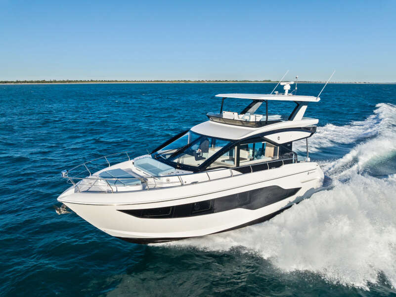 50ft Cruisers Yachts Yacht For Sale