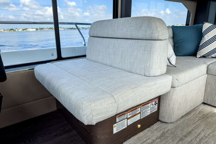 50ft Cruisers Yachts Yacht For Sale