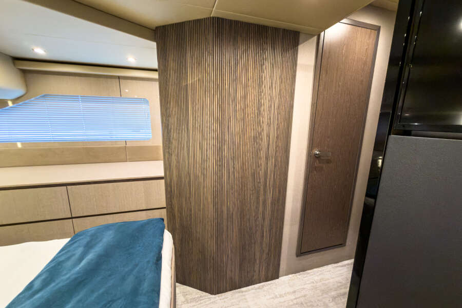 50ft Cruisers Yachts Yacht For Sale