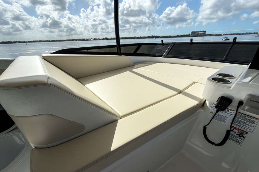 50ft Cruisers Yachts Yacht For Sale