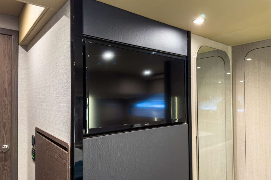 50ft Cruisers Yachts Yacht For Sale