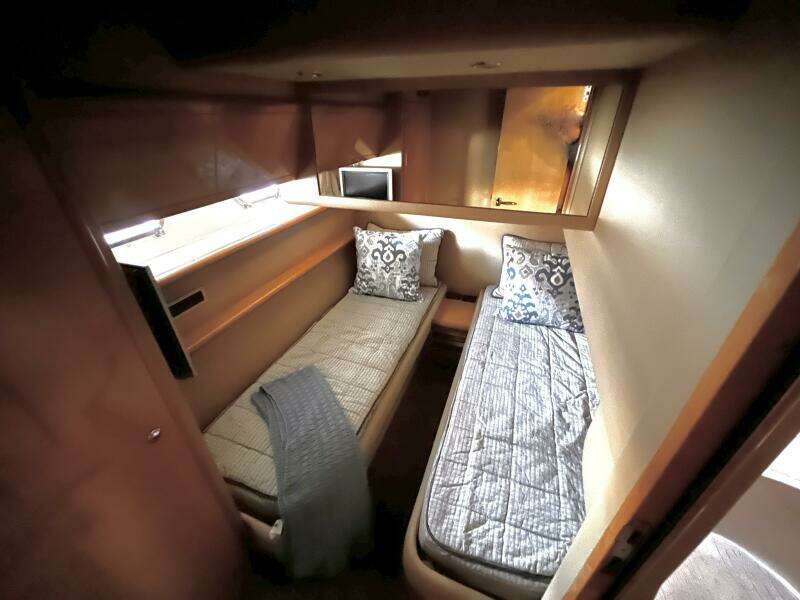 53ft Ferretti Yachts Yacht For Sale