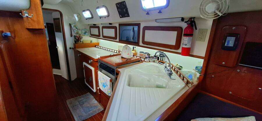 Guajira 47ft Caliber Yacht For Sale