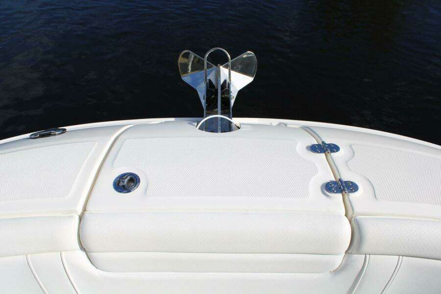Sea Ray 29' - Anchor Locker