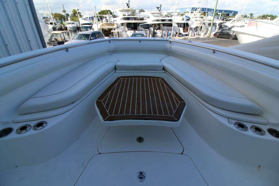 32ft Boston Whaler Yacht For Sale