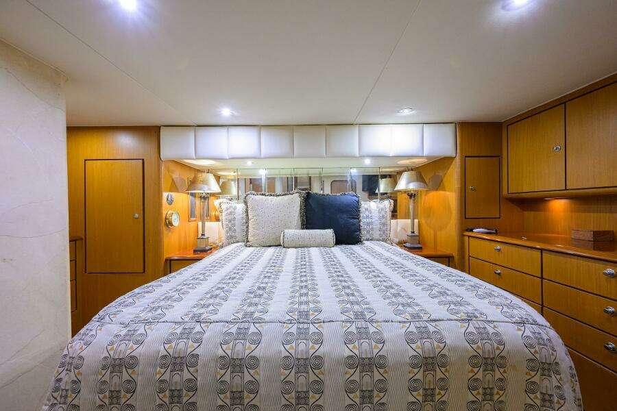 MEMBERS ONLY 56ft Ocean Yachts Yacht For Sale