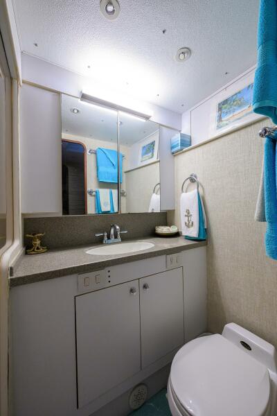 56' 2001 Ocean Yachts Super Sport