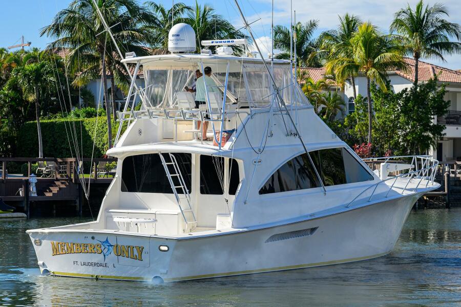 56' 2001 Ocean Yachts Super Sport