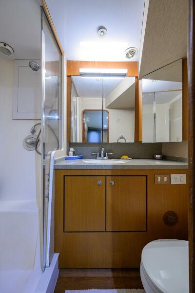 56' 2001 Ocean Yachts Super Sport