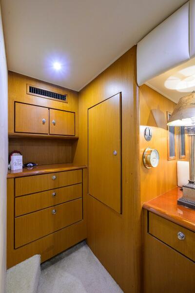 56' 2001 Ocean Yachts Super Sport