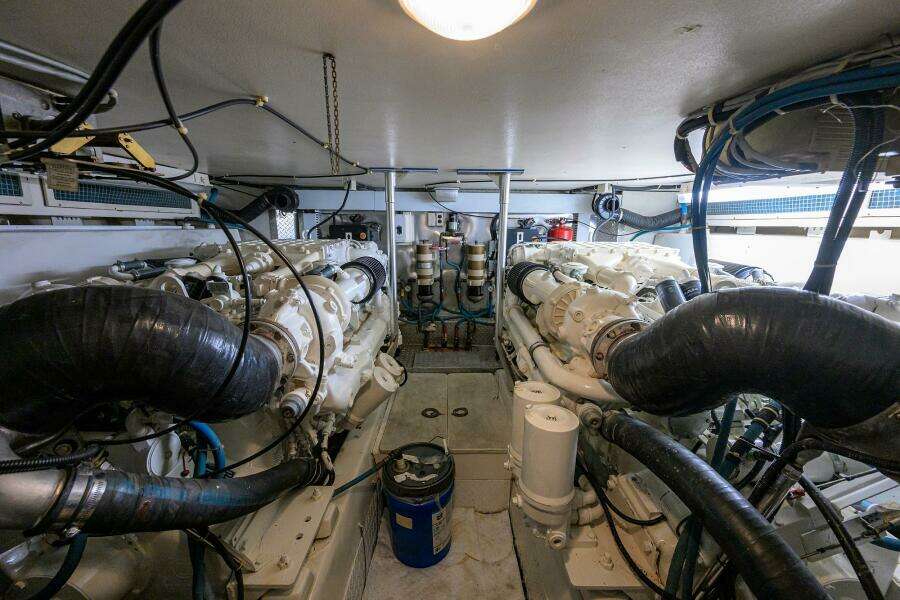 MEMBERS ONLY 56ft Ocean Yachts Yacht For Sale