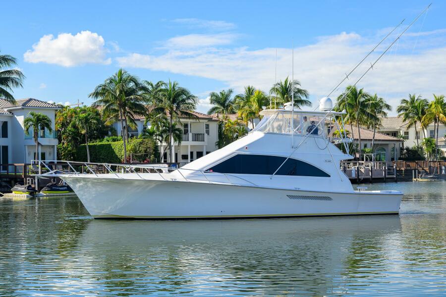 56' 2001 Ocean Yachts Super Sport
