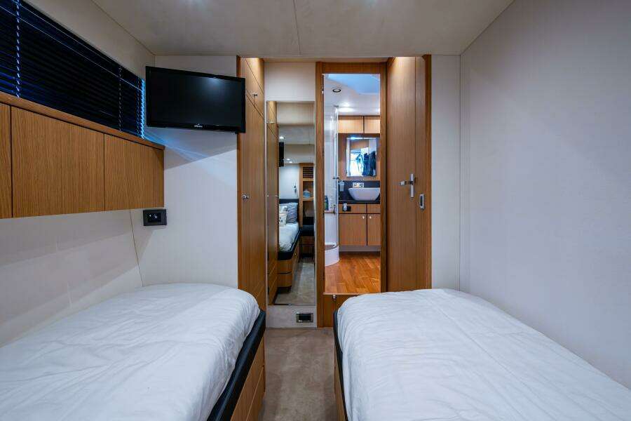 RESET 78ft Fairline Yacht For Sale