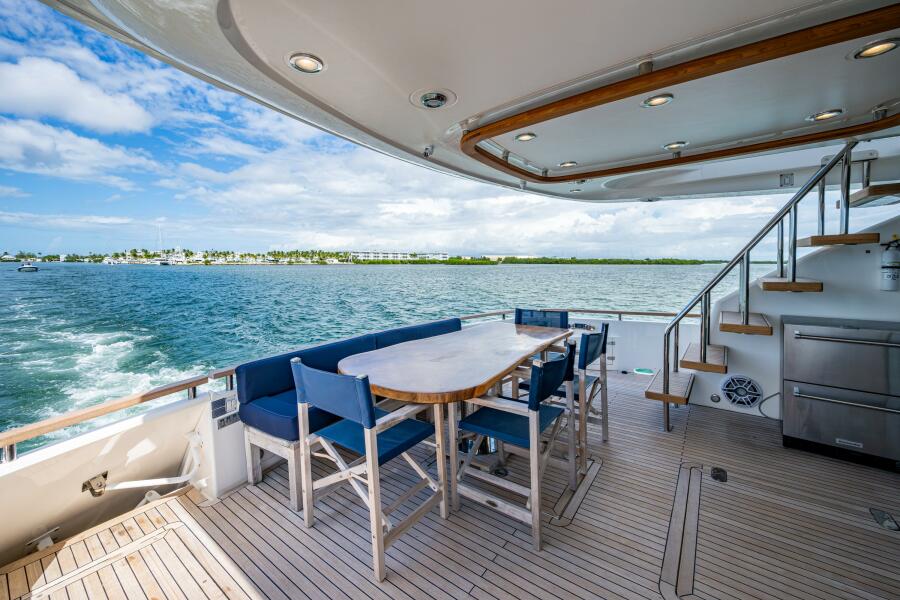 78' 2015 Fairline 78 Squadron