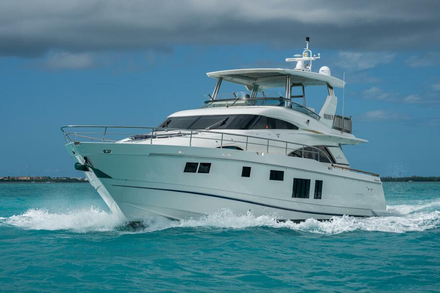 78' 2015 Fairline 78 Squadron