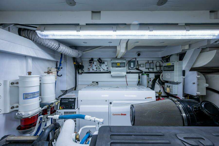 RESET 78ft Fairline Yacht For Sale