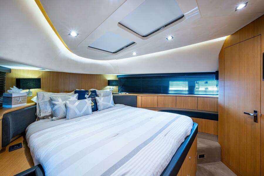 RESET 78ft Fairline Yacht For Sale