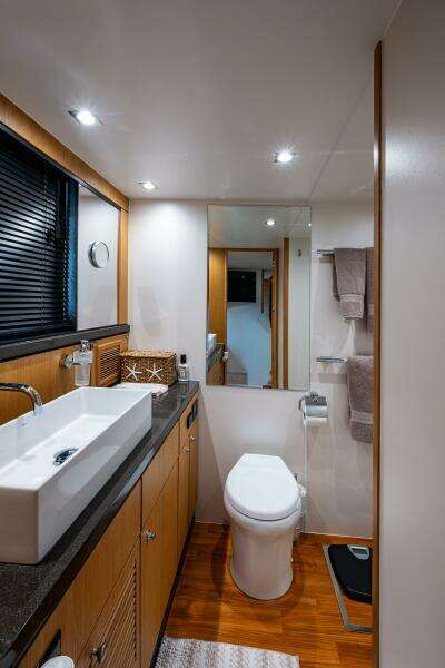 RESET 78ft Fairline Yacht For Sale